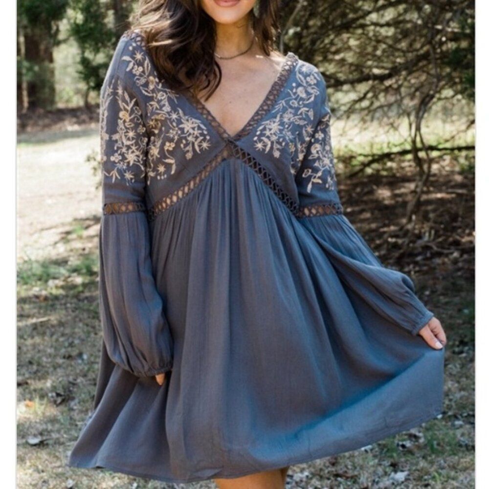 NEW En Creme crochet Ladder Inserts, deep V Floral gold Embroidery Mini Dress S